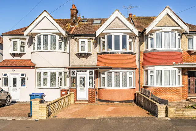 Waverley Road, Harrow, HA2, photo 1