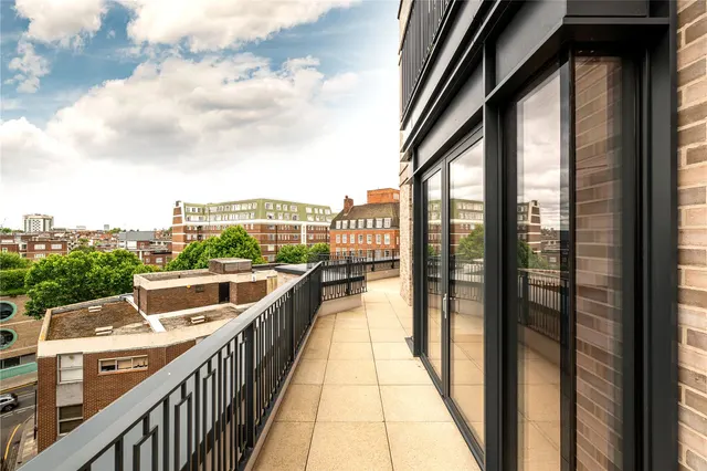 Lucan Place, Chelsea, SW3, photo 2