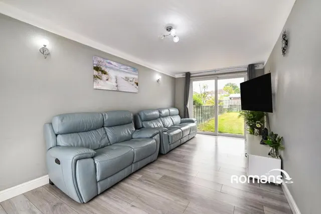 Winchgrove Road, Bracknell, RG42, photo 3