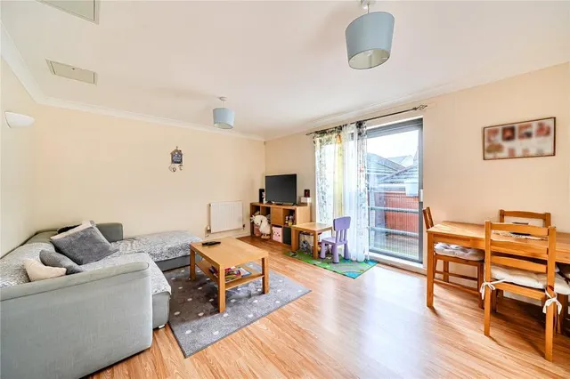 Jubilee Square, Reading, RG1, photo 2