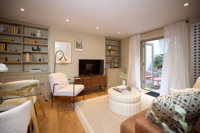 Photo 3 — Hatherley Grove, London, W2