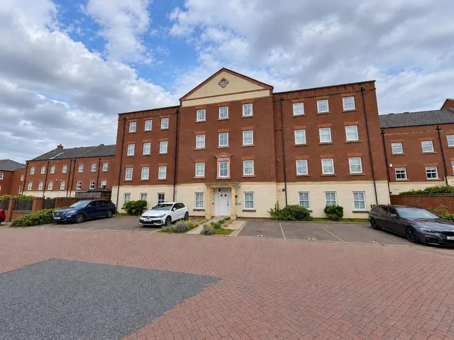 Darwin Court, Lichfield, photo 2