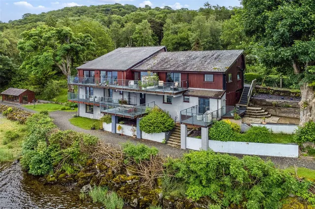 6 bedroom house — Llangower, Bala, Gwynedd, LL23 7BT