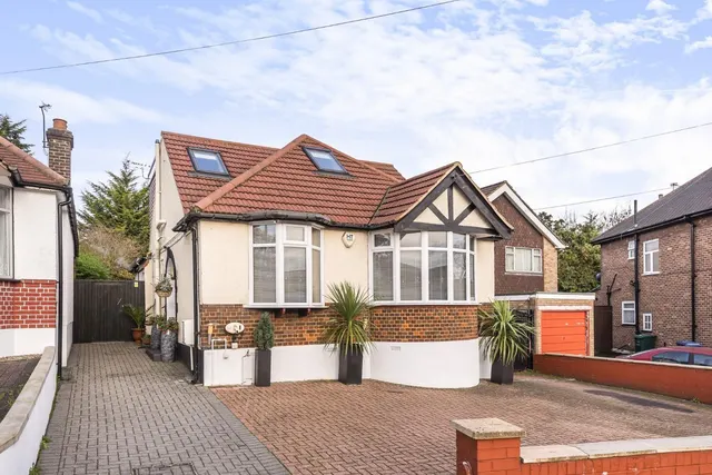 Stoneyfields Gardens, Edgware, HA8, Edgware, photo 1