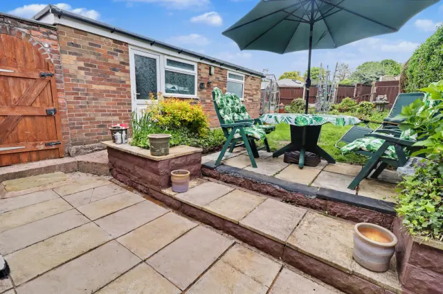 Lightwood Road, Stoke-On-Trent, photo 2