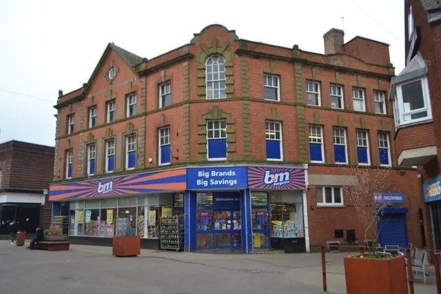 High Street, Kettering, photo 1