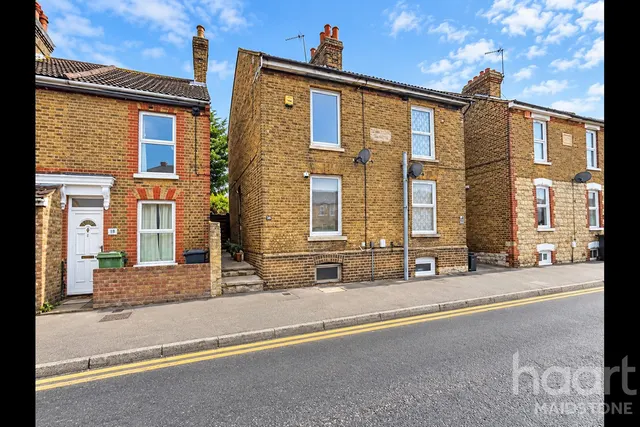 Well Road, Maidstone, ME14, photo 1