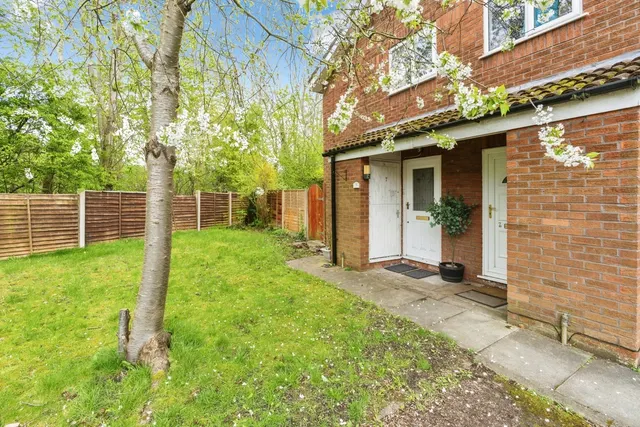 Nairn Close, Fearnhead, Warrington, Cheshire, WA2, photo 1