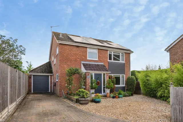 Anthill Close, Waterlooville, PO7, photo 1