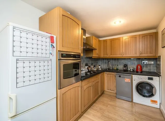 Slievemore Close, Clapham, SW4, photo 3