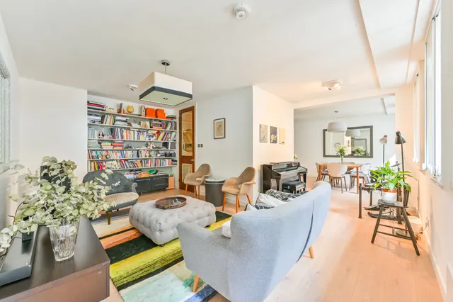 5 Milford House, 7 Queen Anne Street, London, photo 1