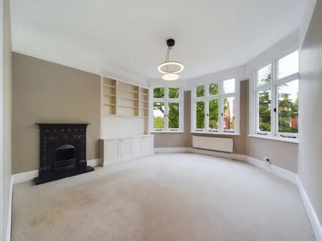 Photo 2 — Mapesbury Road, Willesden Green, NW2 4JE