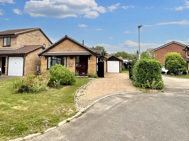 Keswick Close, Crewe, CW2, photo 1