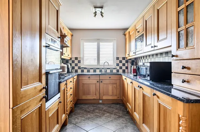 Sunningvale Avenue, Biggin Hill, photo 3
