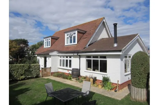 Fernhurst Gardens, Aldwick, PO21, photo 1