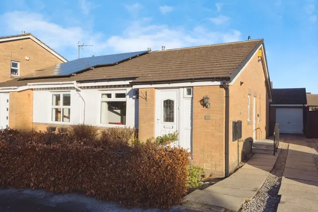 Ogden View Close, Halifax, West Yorkshire, HX2, photo 1