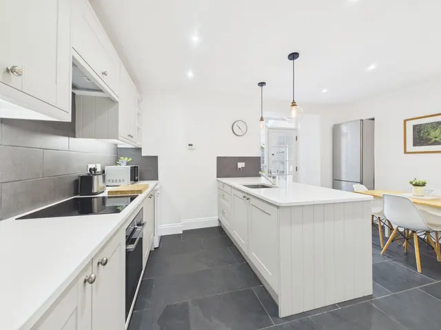 Rose Row, Redruth, photo 1