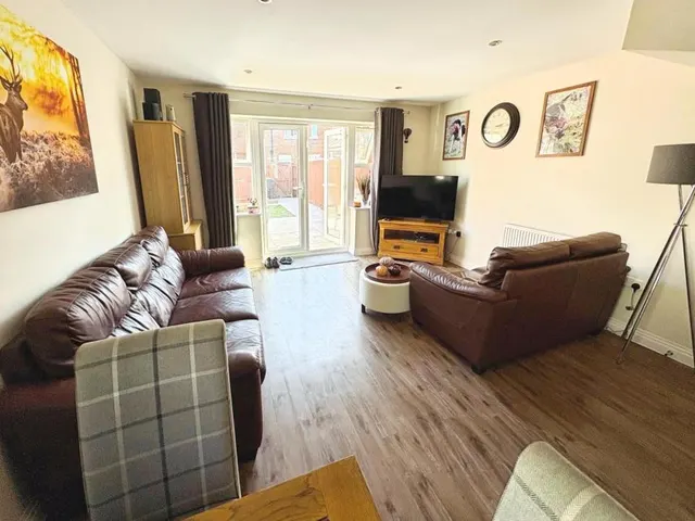 Timms Close, Aylesbury, HP20, photo 2