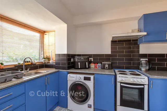 Balcombe Road, Peacehaven, BN10, photo 3
