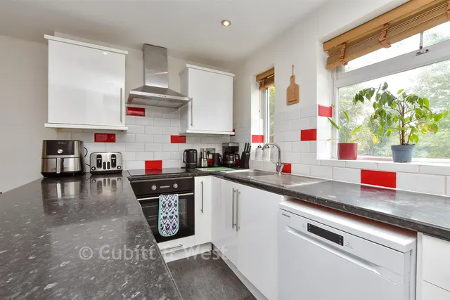 Egmont Road, Sutton, SM2, photo 2