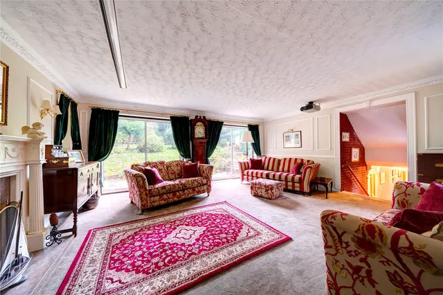 Photo 2 — Hanbury Road, Droitwich, Worcestershire, WR9 8PR