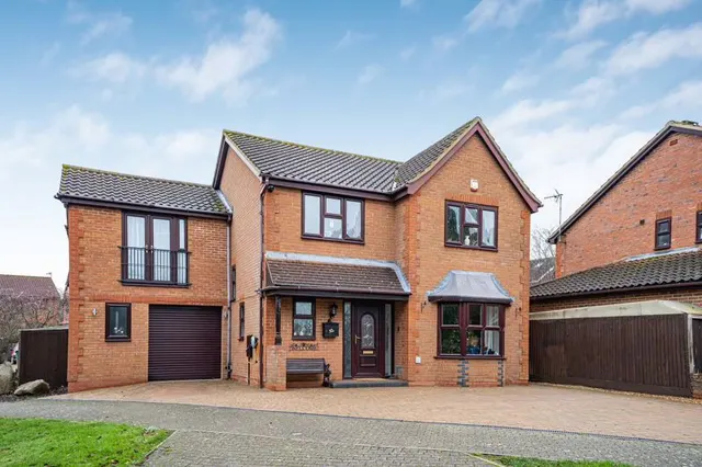Blakeney Court, Tattenhoe, Milton Keynes, Buckinghamshire, MK4 3AD, photo 1
