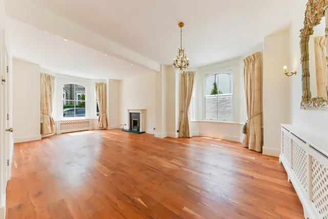 Ringford Road, London, SW18, photo 2