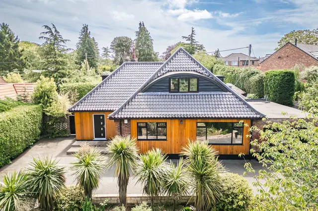 Meticulously Renovated Detached Home, photo 1