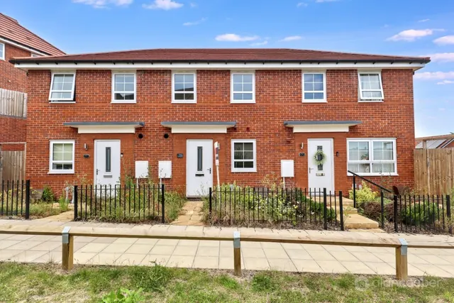 Edinburgh Road, Nuneaton, CV10, photo 1