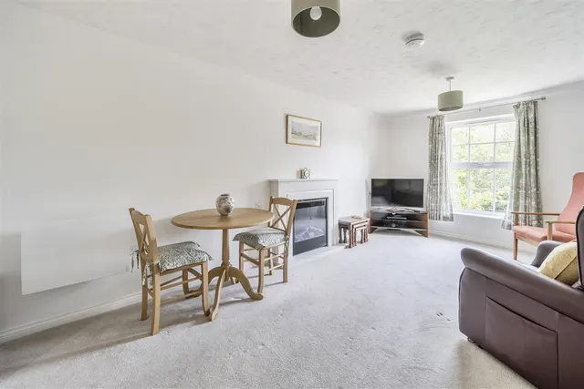 Water Lane, Towcester, NN12, photo 3