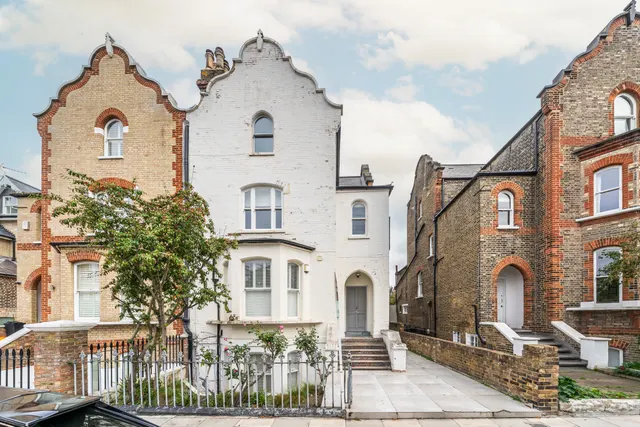 Photo 2 — Spencer Road, London, SW18