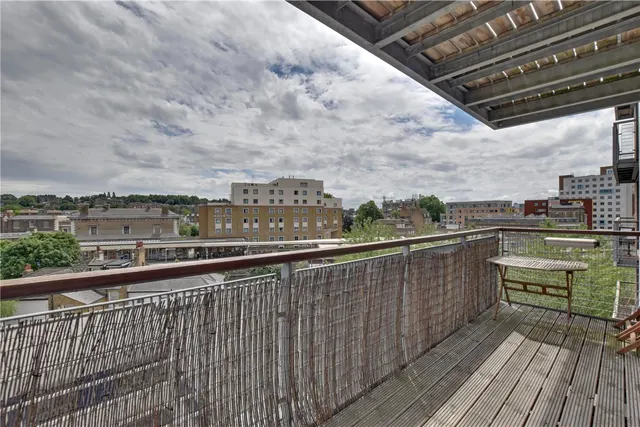 Tarves Way, Greenwich, London, SE10, photo 1