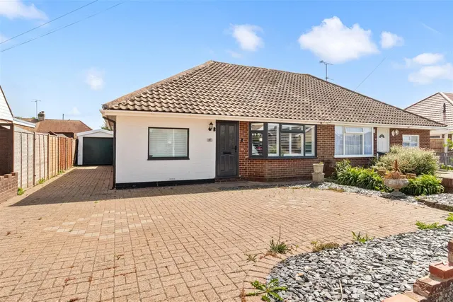 Hurley Road, Worthing, photo 1