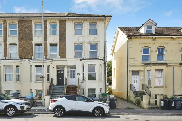 Folkestone Road, Dover, Kent, CT17, photo 1