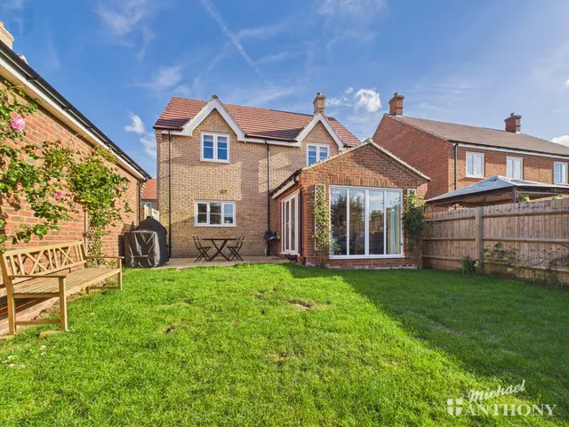 Clifford Road, Quainton, HP22, photo 3