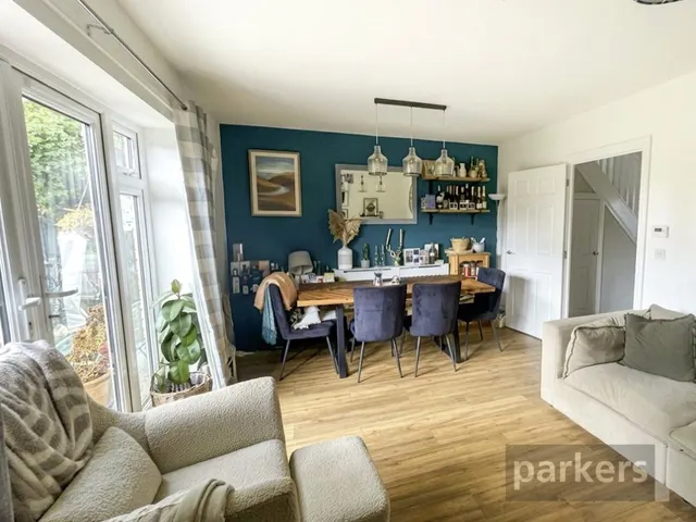Florey Place, Aston, OX18, photo 3