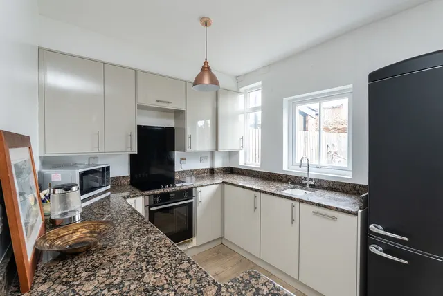 Jubilee Terrace, Dorking, RH4, photo 3