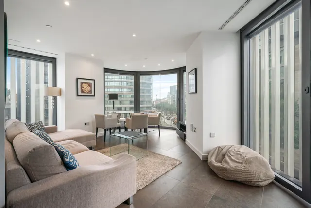 Photo 3 — Chronicle Tower, City Road, London EC1V