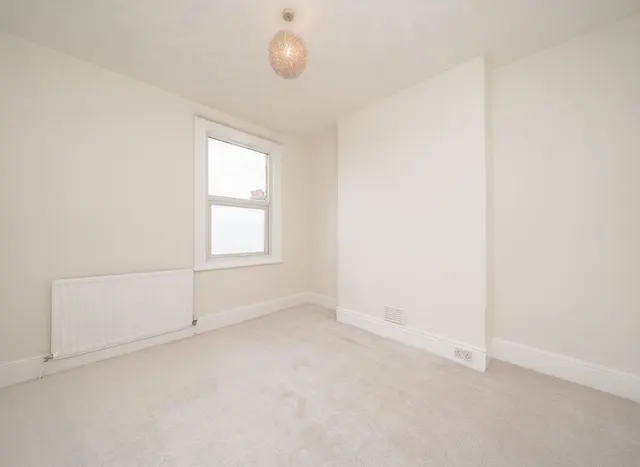 Overcliff Road, Ladywell, SE13, photo 2
