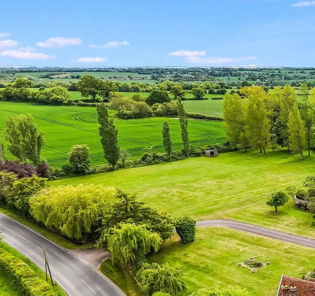 Chelmsford Road, Felsted, CM6