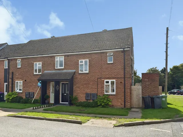 Fourth Avenue, Scampton, LN1, photo 1