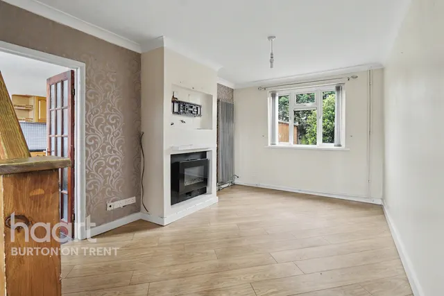 Lincoln Way, Swadlincote, DE11, photo 2