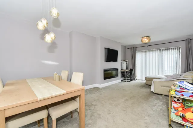 Leadbeater Drive, Sheffield, S12, photo 2