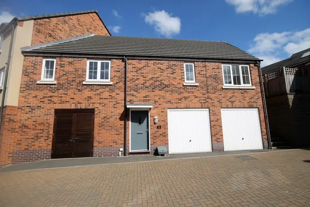 Two Yard Lane, Nuneaton, photo 1