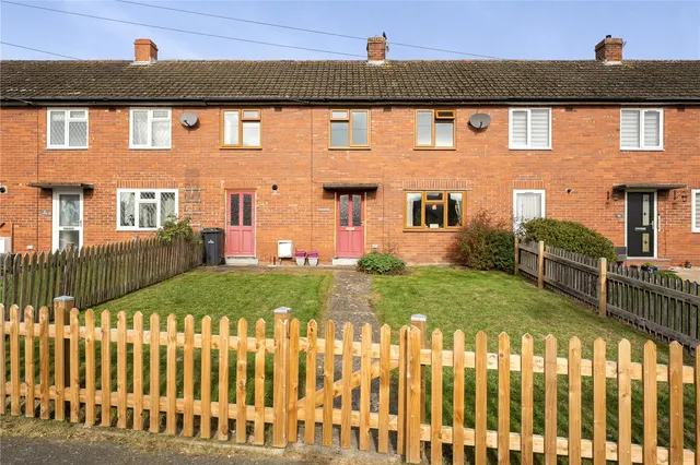 Maesawelon, Caersws, SY17, photo 1