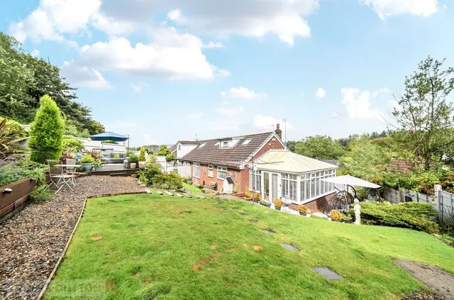 Valley New Road, Royton, OL2, photo 3