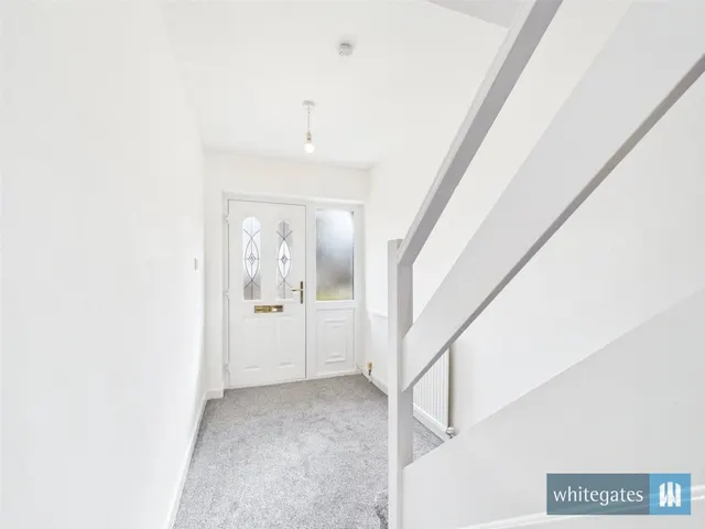Fairfax View, East Bierley, BD4, photo 3