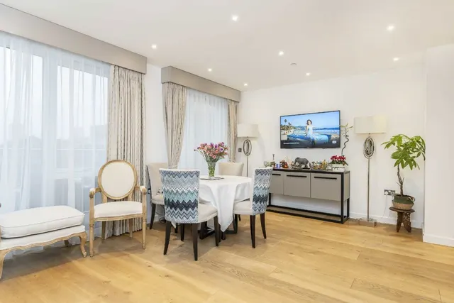 Turnberry Quay, London, photo 3