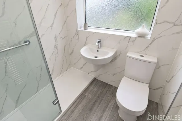 Glenrose Drive, Bradford, BD7, photo 3