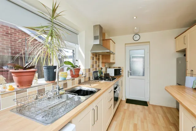 Oak Drive, Mickleover, DE3, photo 3